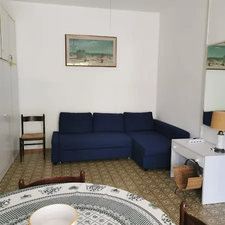 Pinarella Apartment *